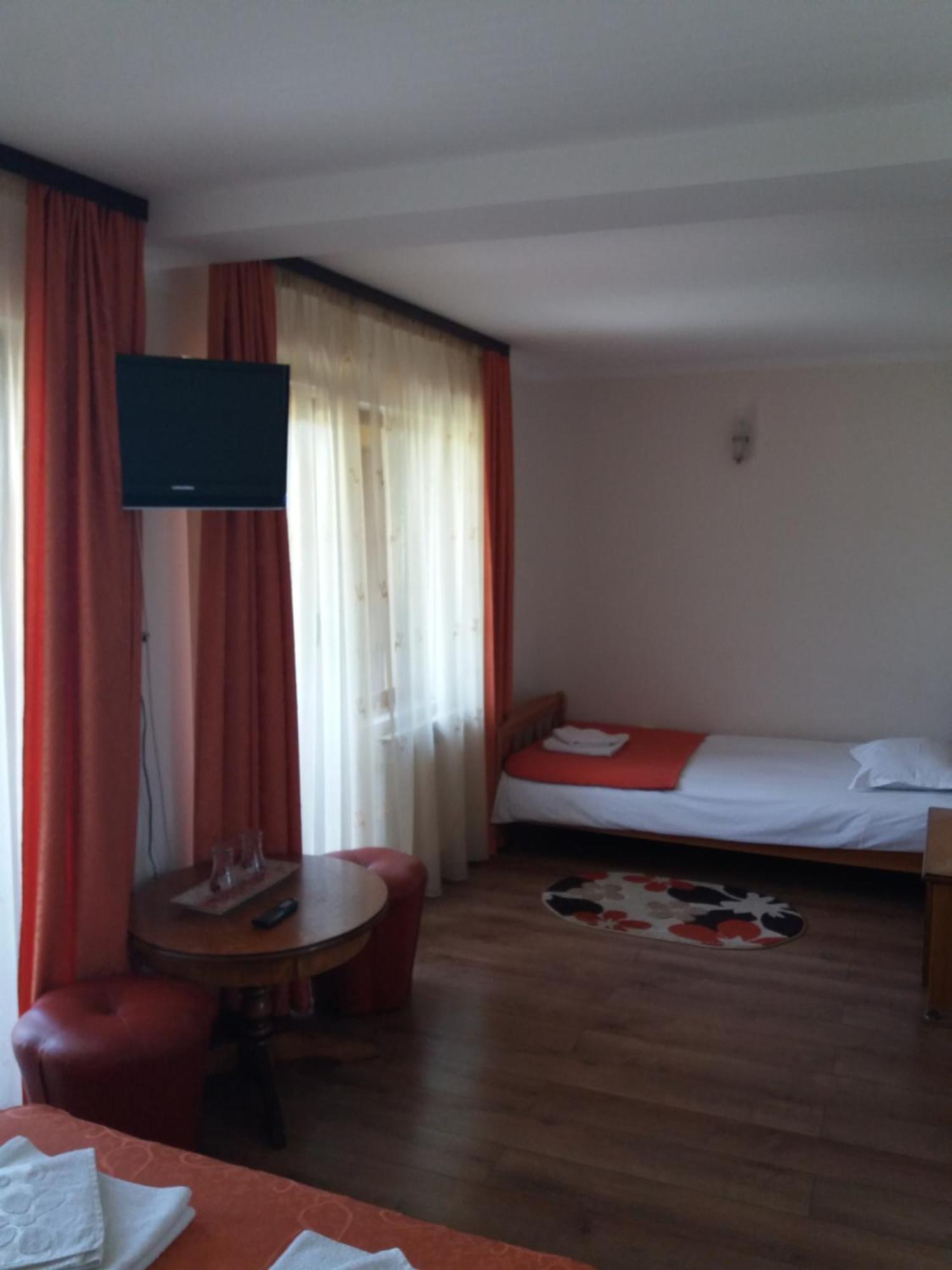 Pensiunea Alunis Hotel ซาโดวา ห้อง รูปภาพ